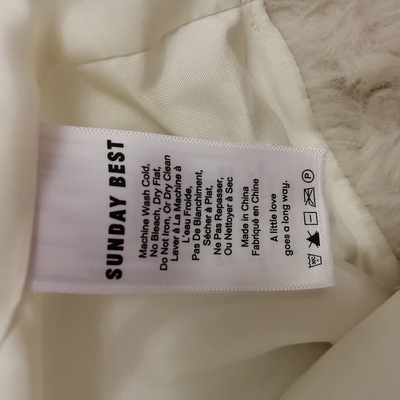 Aritzia (Sunday best )Just like brand new - Picture 6 of 7